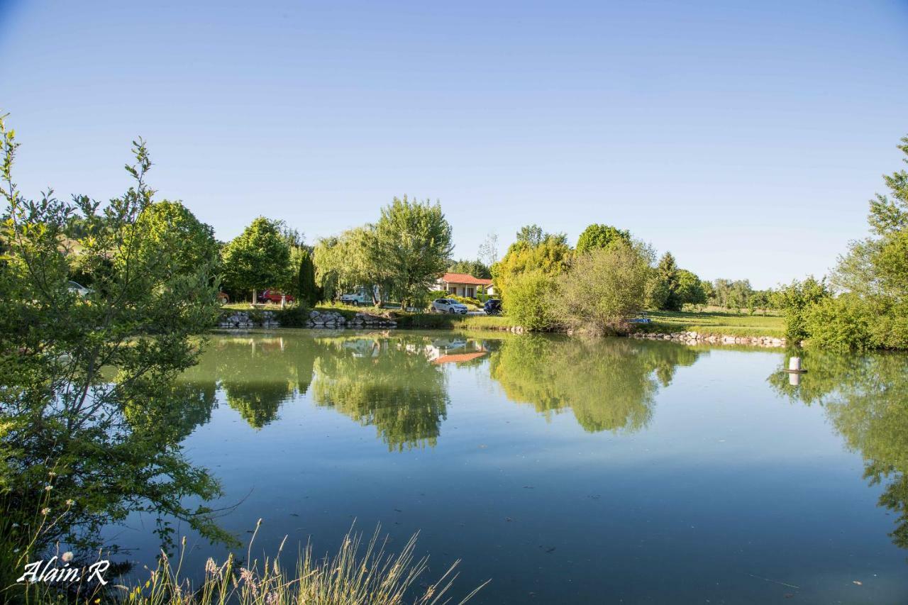 Готель Paradise Challets And Camping Sarrecave Екстер'єр фото